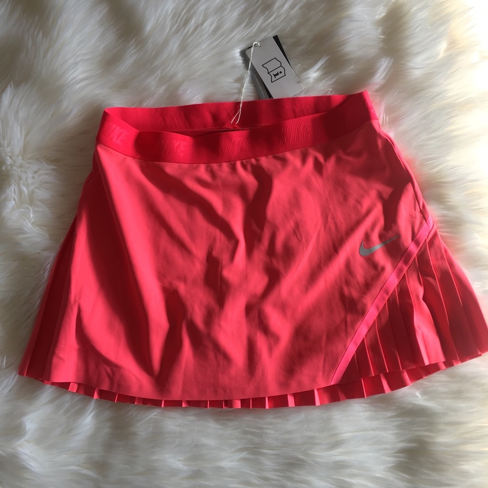 ❤️sold❤️Nike Dri-Fit Golf Pleated Skirt